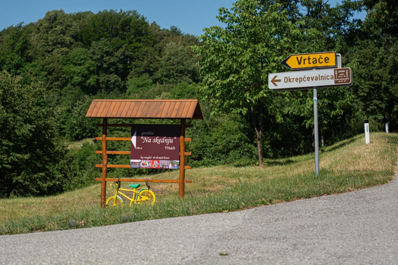 Appartamento Pocitniska Hiska Skedenj Deskle Esterno foto